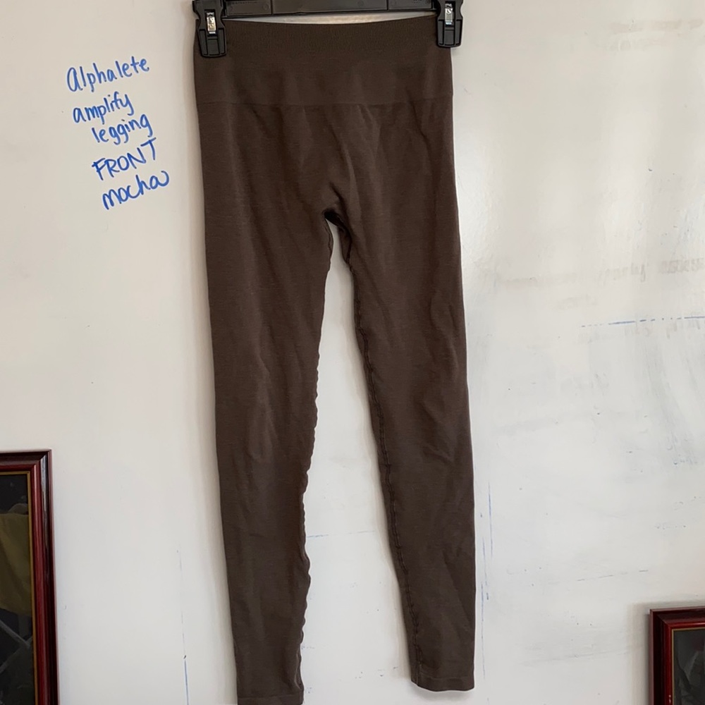 Alphalete amplify legging mocha